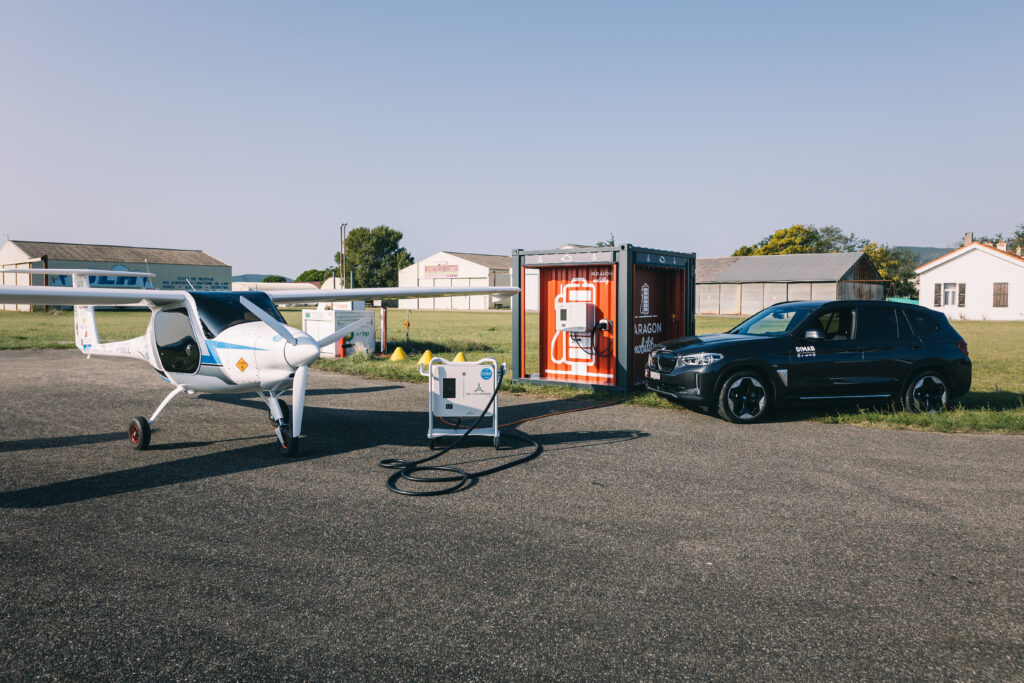 The Nano Pod charging three planes at a grid-constrained site